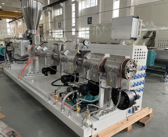 चीजें जो प्लास्टिक पाइप एक्सट्रूज़न लाइन बनाती हैं